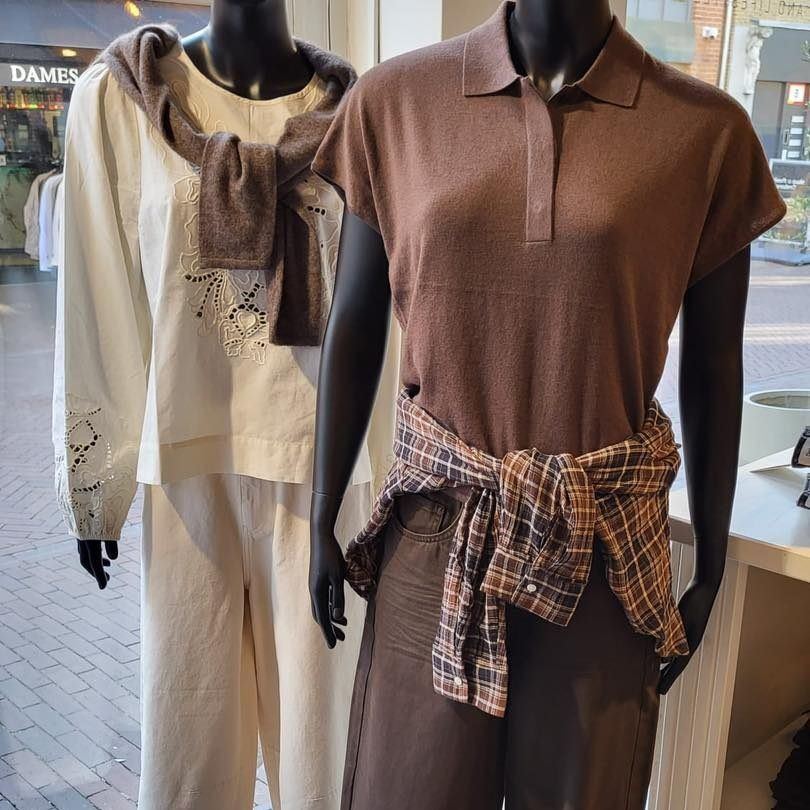 Crème en bruin met een geruit overhemd om de taille